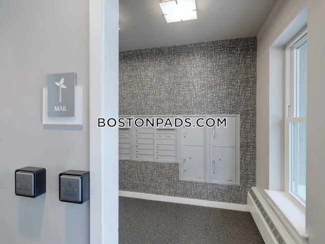 Duxbury - $3,990+ /mo