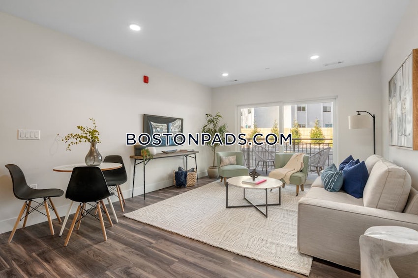 HYANNIS - 1 Bed, 1 Bath - Image 8