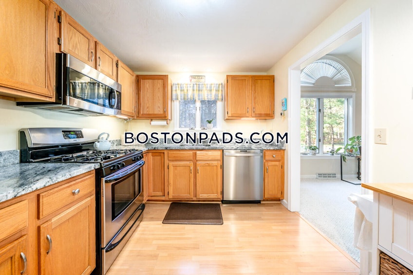Mashpee - $2,580+ /month