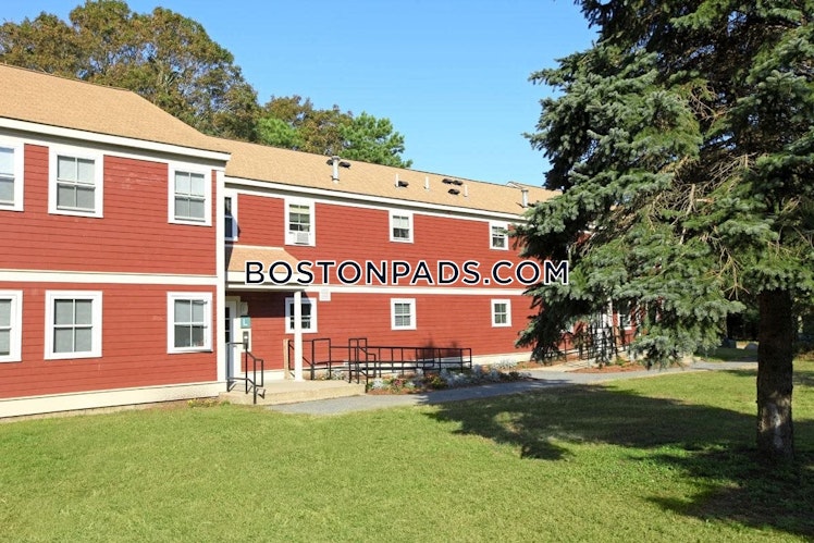 Wampanoag Dr., Mashpee