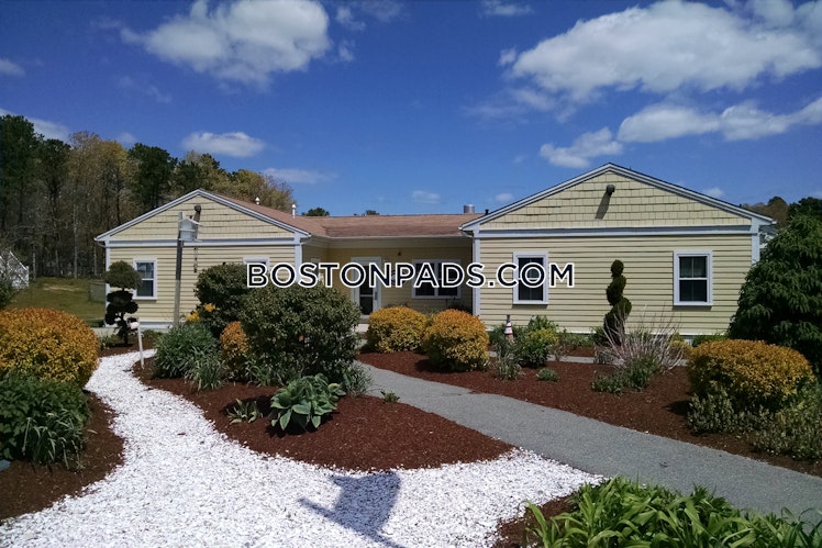 Wampanoag Dr., Mashpee