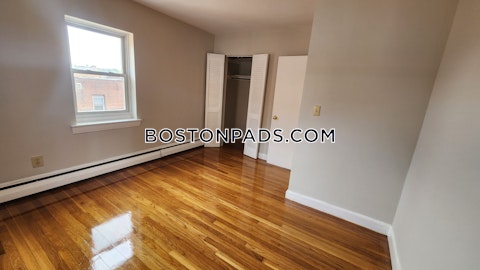 Chiswick Rd. Boston photo 3