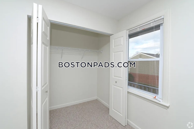 Settlers Rd., Plymouth