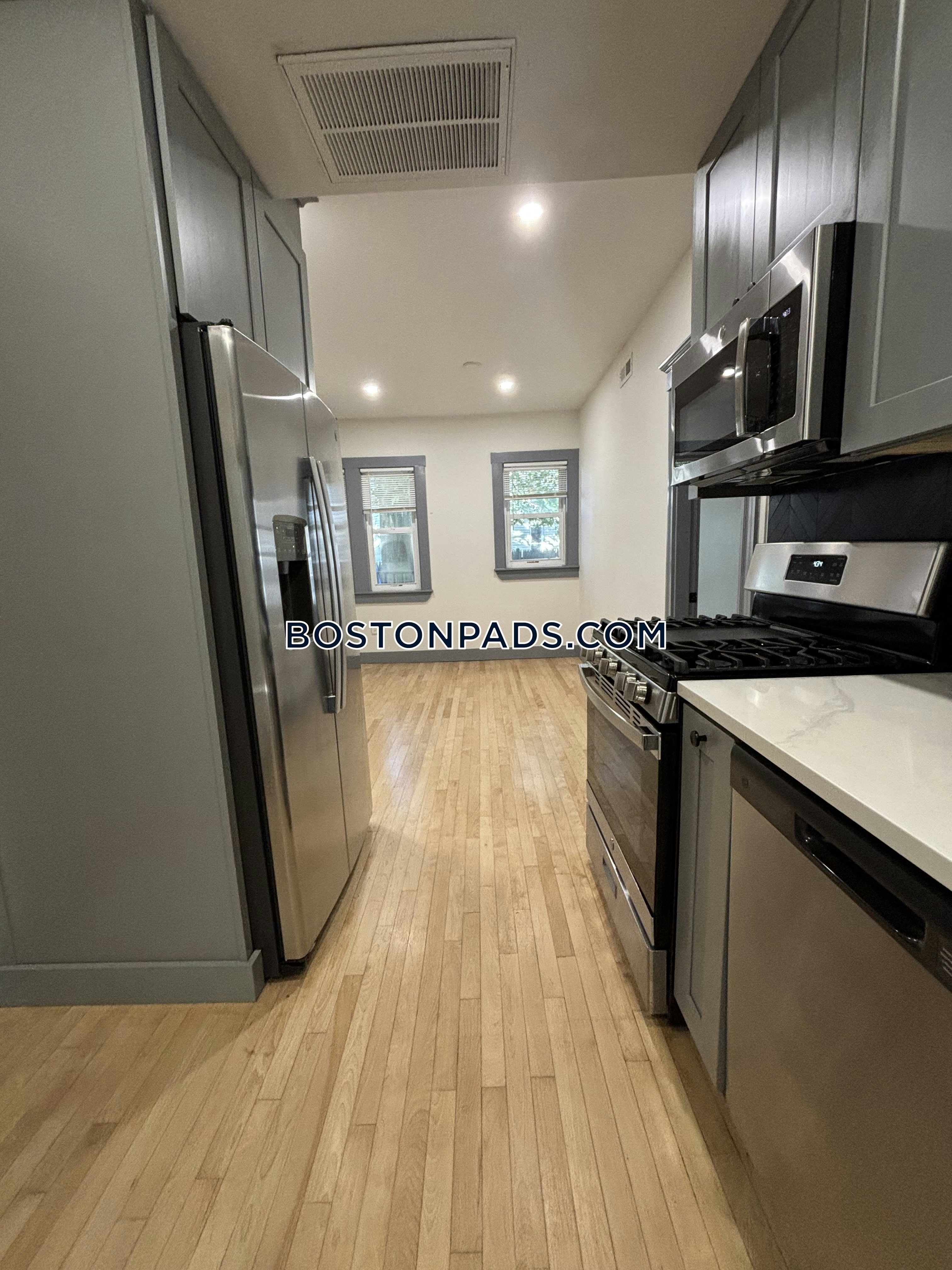 Boston - 4 Beds, 2 Baths
