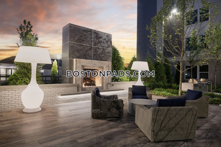 Station Dr., Plymouth