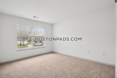 Avalon Dr. Hull photo 13