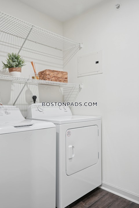 Avalon Dr. Hull photo 12