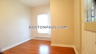 Sunderland St. Boston