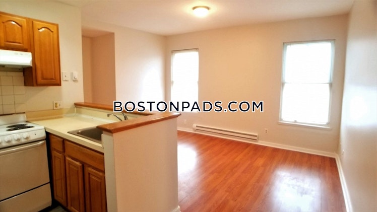 Sunderland St., Boston