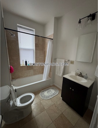 Commonwealth Ave. Boston