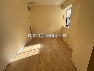 Boston - 2 Beds, 1.5 Baths