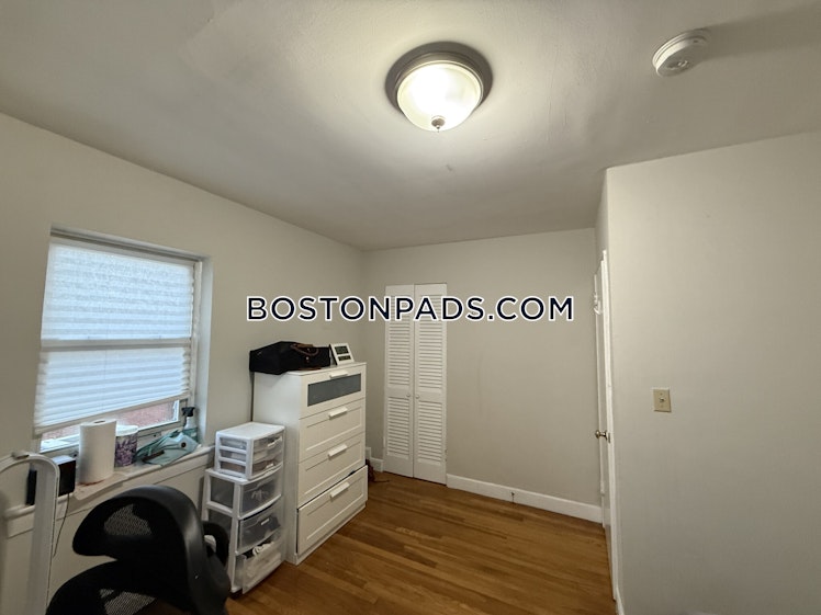 Chiswick Rd., Boston