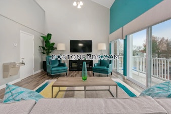 Rolling Green Dr. Fall River