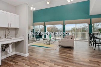 Rolling Green Dr. Fall River