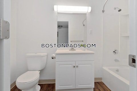 Rolling Green Dr. Fall River photo 33