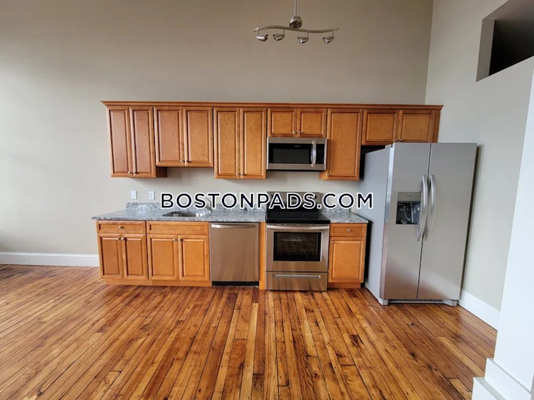 Globe Mills Ave., Fall River