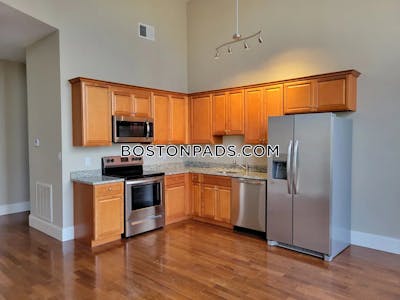 Fall River 1 bedroom 1 baths Luxury in FALL RIVER - $1,710 No Fee