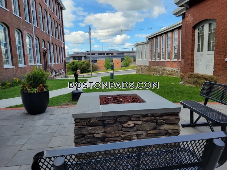 Fall River - 1 Beds, 1 Baths