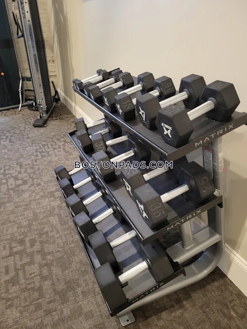 FALL RIVER - 2 Beds, 1 Bath - Image 18