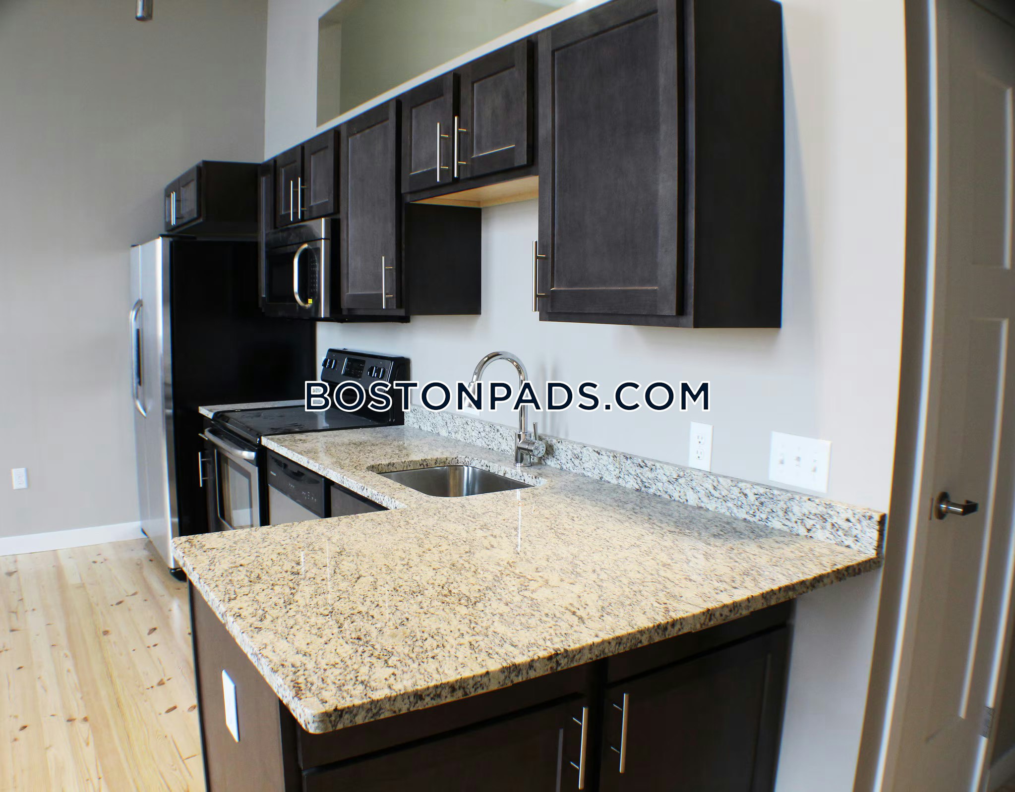 Fall River - 2 Beds, 1 Baths