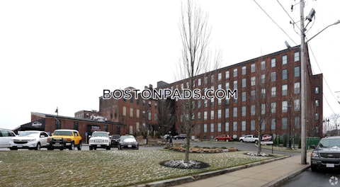 Davol St. Fall River photo 17