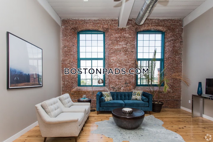 fall-river-2-bedroom-1-baths-luxury-in-fall-river-2700-6135971 