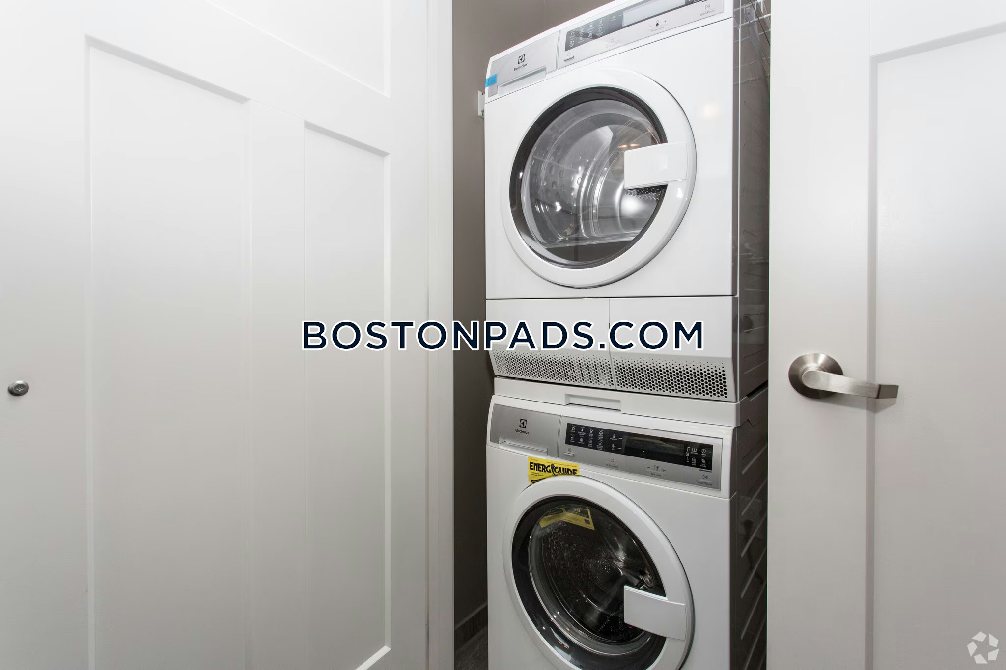 Fall River - 2 Beds, 1 Baths