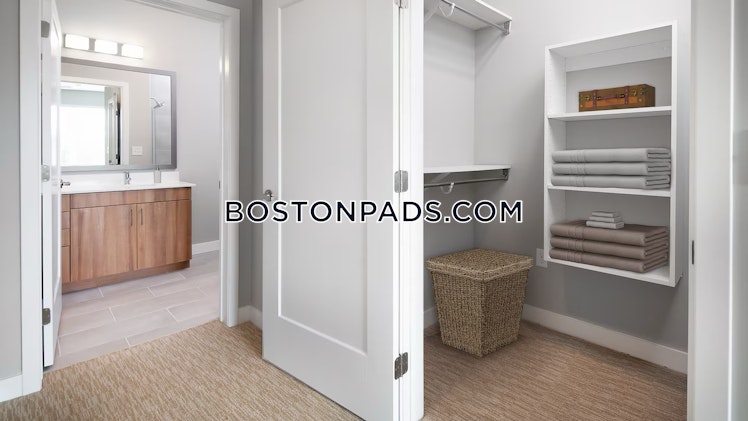 Lincoln St., Hingham