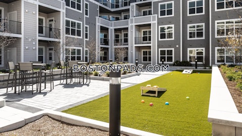 Lincoln St. Hingham photo 32