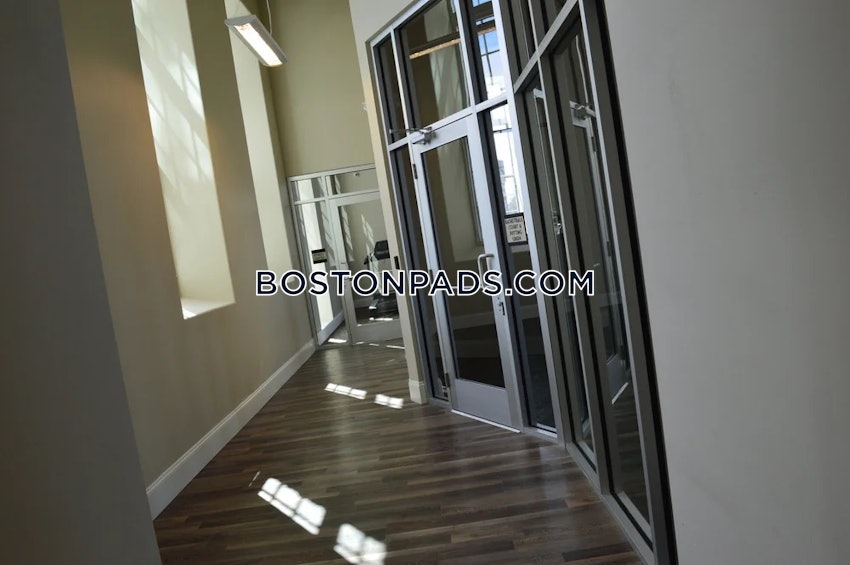 FALL RIVER - 2 Beds, 1 Bath - Image 22