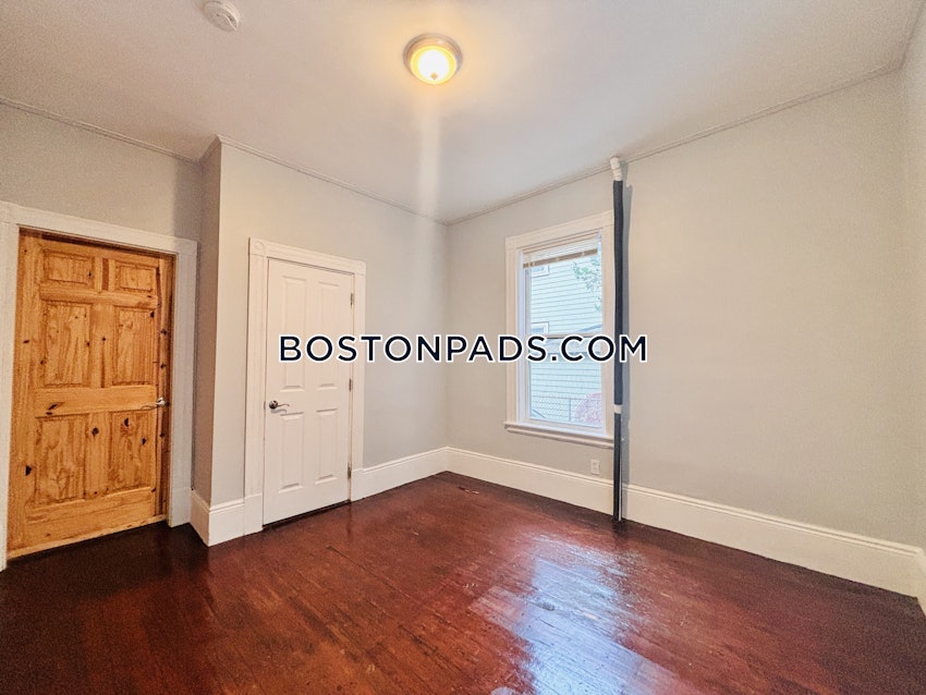 BOSTON - DORCHESTER/SOUTH BOSTON BORDER - 3 Beds, 1 Bath - Image 18