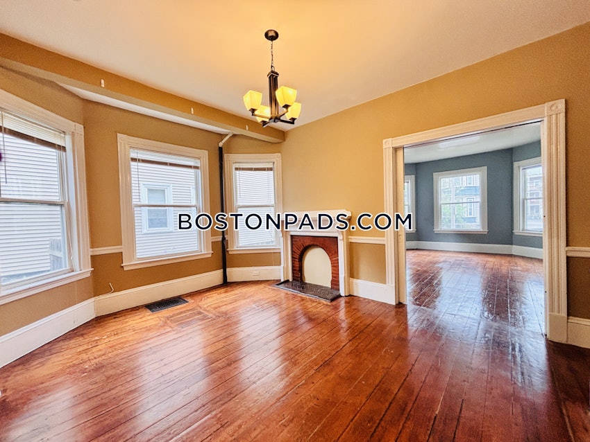 BOSTON - DORCHESTER/SOUTH BOSTON BORDER - 3 Beds, 1 Bath - Image 11