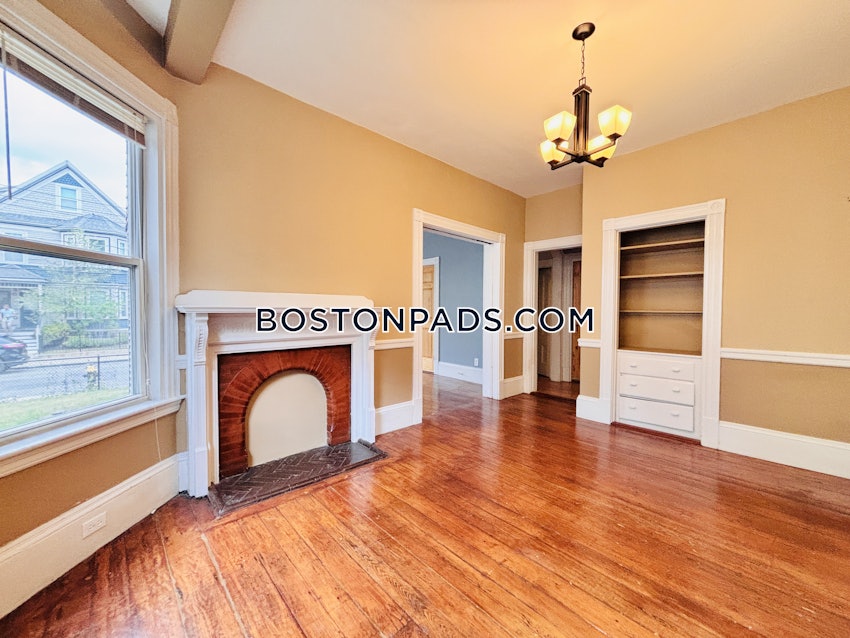 BOSTON - DORCHESTER/SOUTH BOSTON BORDER - 3 Beds, 1 Bath - Image 10