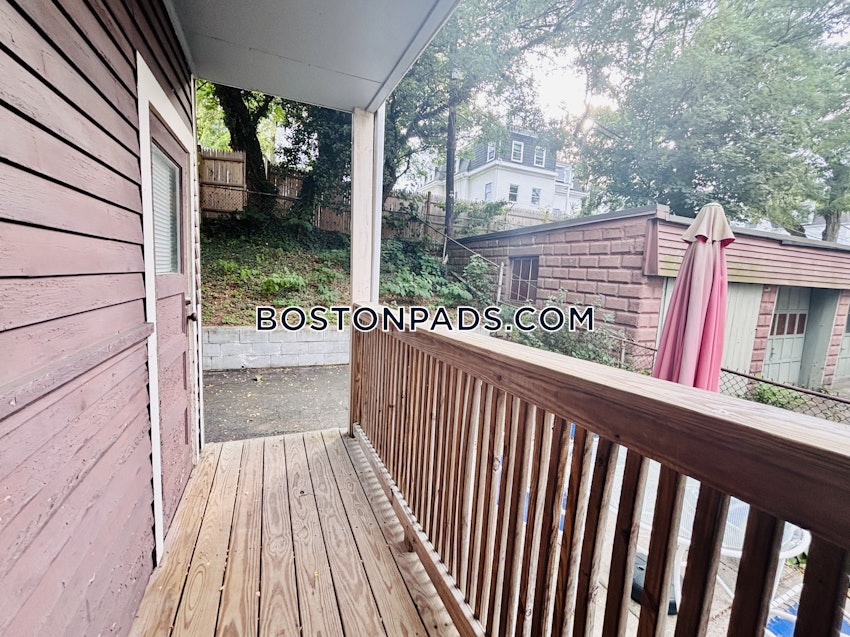 BOSTON - DORCHESTER/SOUTH BOSTON BORDER - 3 Beds, 1 Bath - Image 7