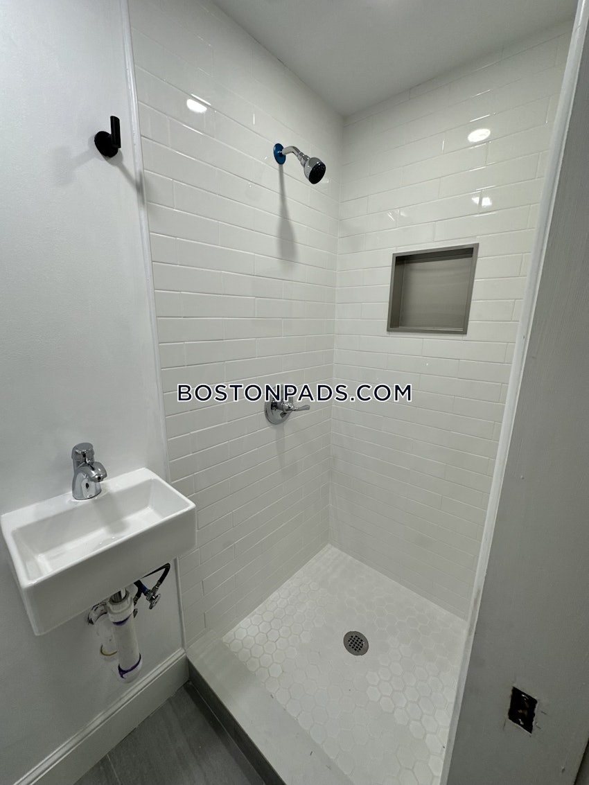 BOSTON - BRIGHTON - BOSTON COLLEGE - 5 Beds, 2 Baths - Image 21
