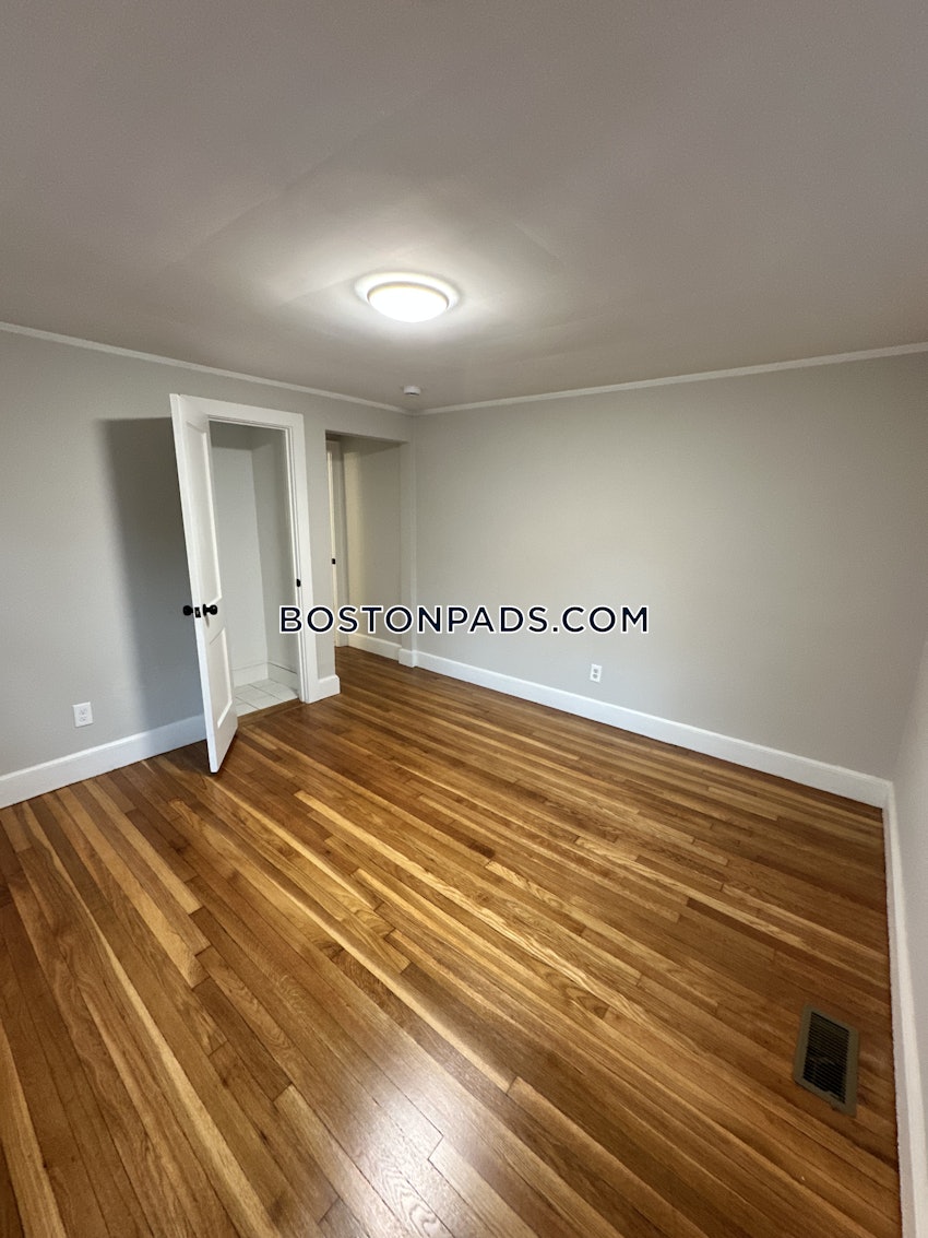 BOSTON - BRIGHTON - BOSTON COLLEGE - 5 Beds, 2 Baths - Image 11
