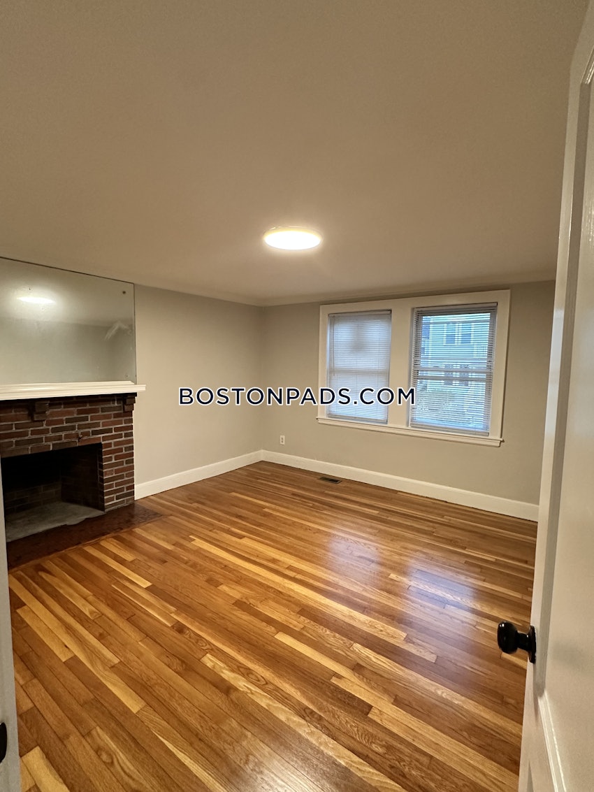 BOSTON - BRIGHTON - BOSTON COLLEGE - 5 Beds, 2 Baths - Image 5