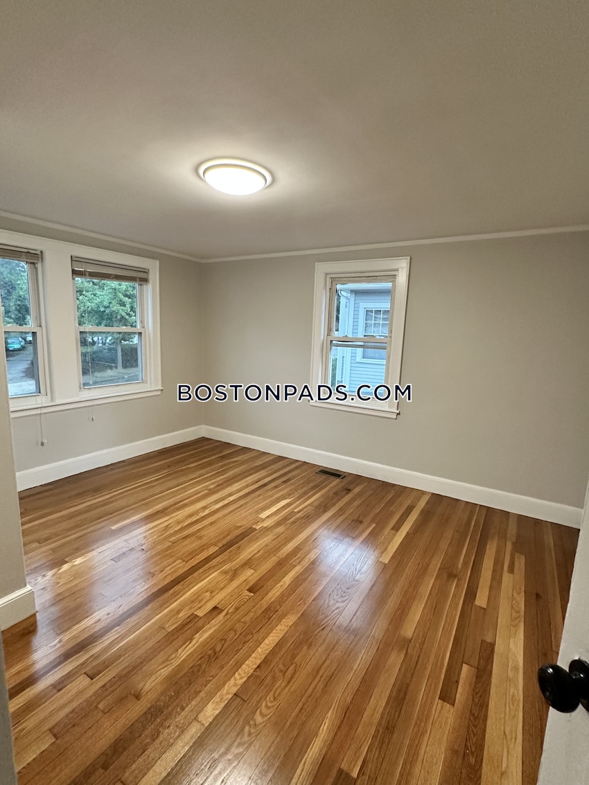 BOSTON - BRIGHTON - BOSTON COLLEGE - 5 Beds, 2 Baths - Image 7