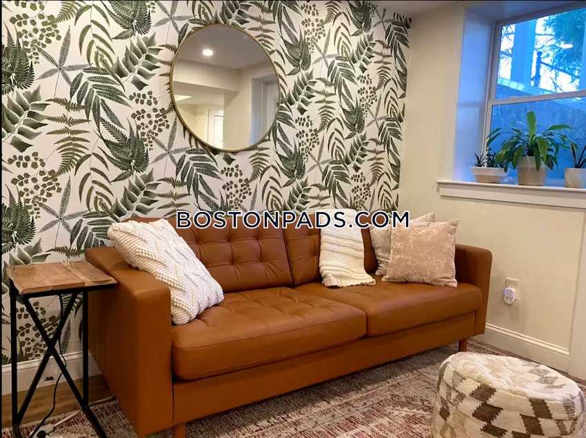 SOMERVILLE - PORTER SQUARE - 1 Bed, 1 Bath - Image 1