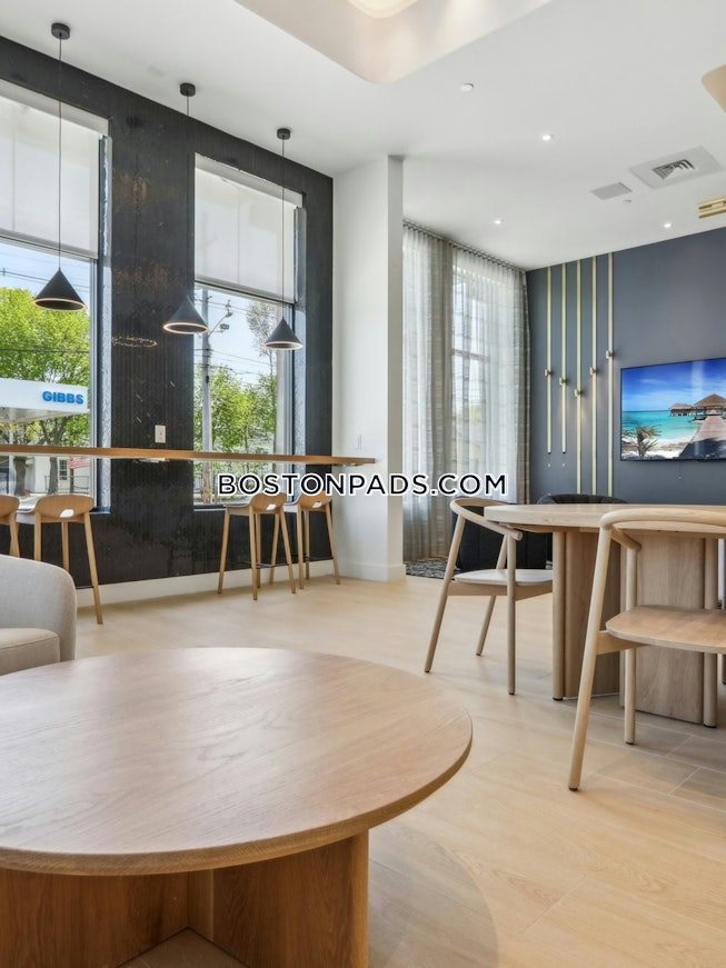 Danvers - $2,878+ /mo