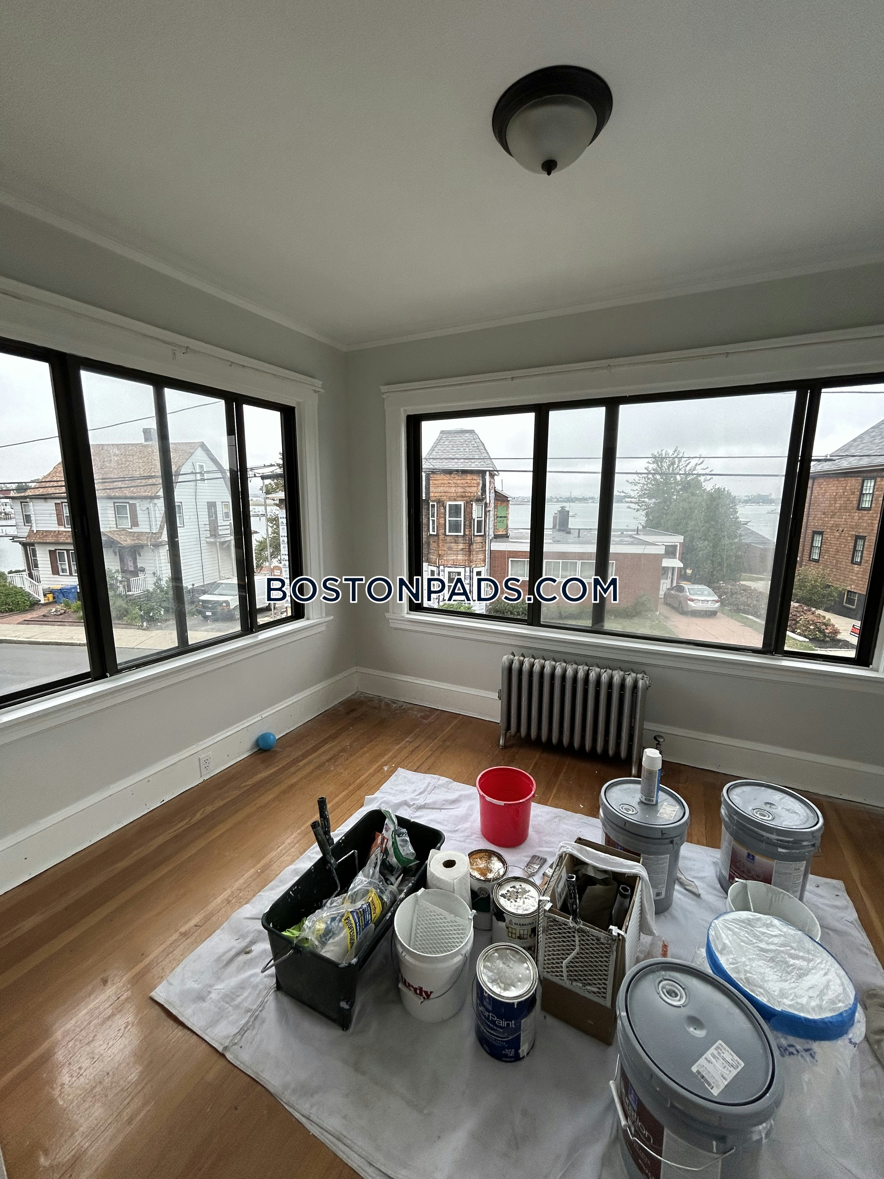 Winthrop - 4 Beds, 2 Baths