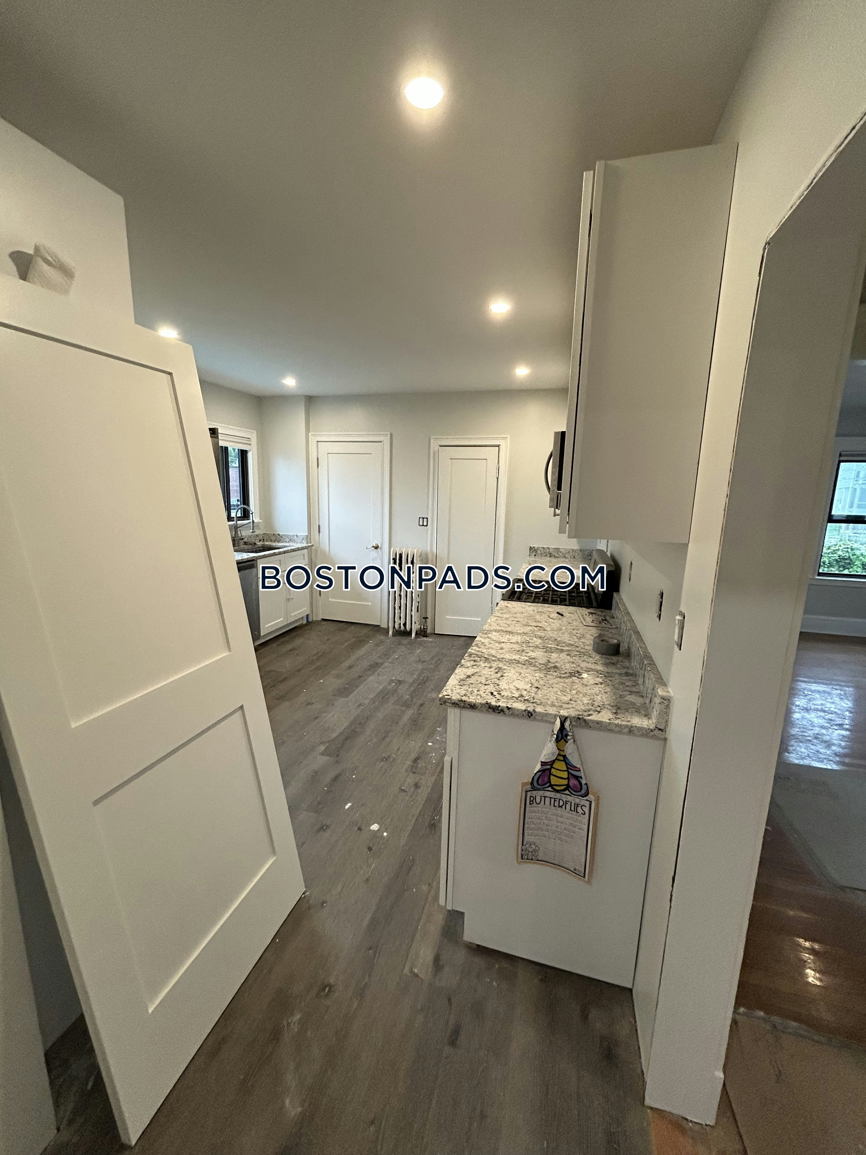 Winthrop - 4 Beds, 2 Baths