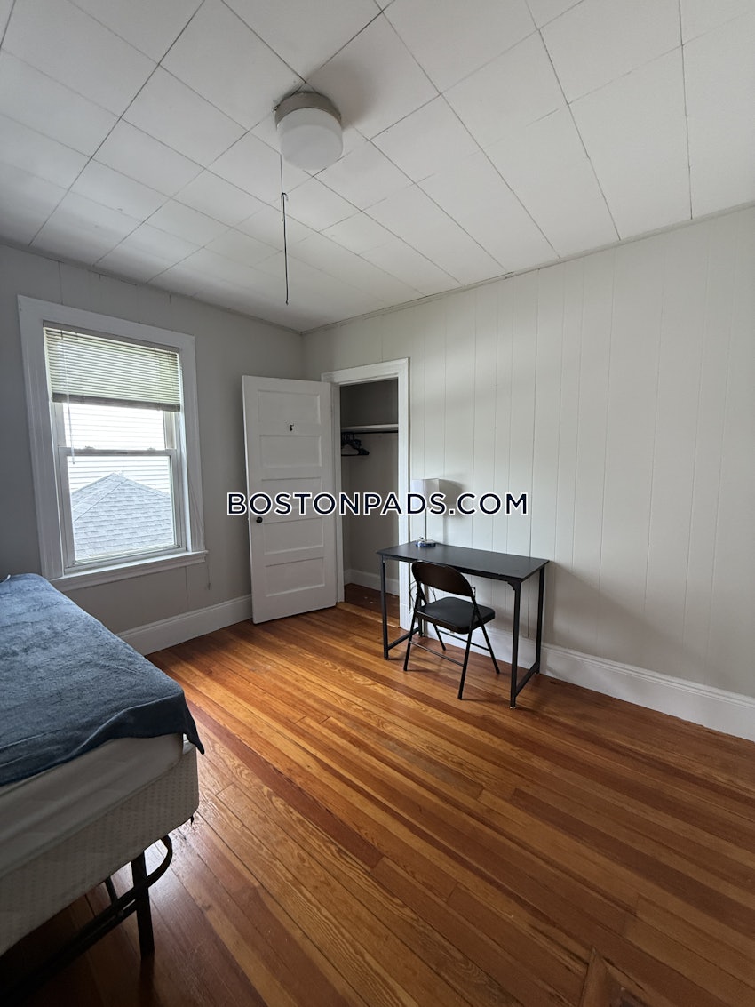 BOSTON - BRIGHTON - OAK SQUARE - 4 Beds, 2 Baths - Image 19