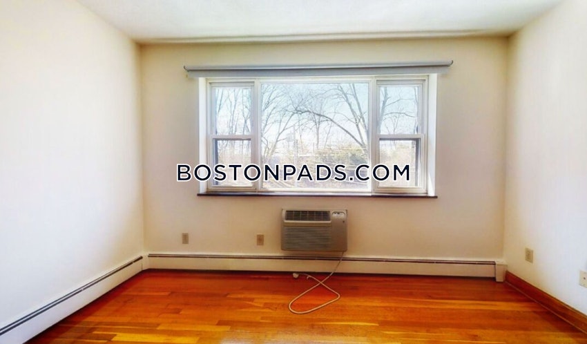 NEWTON - AUBURNDALE - 1 Bed, 1 Bath - Image 3