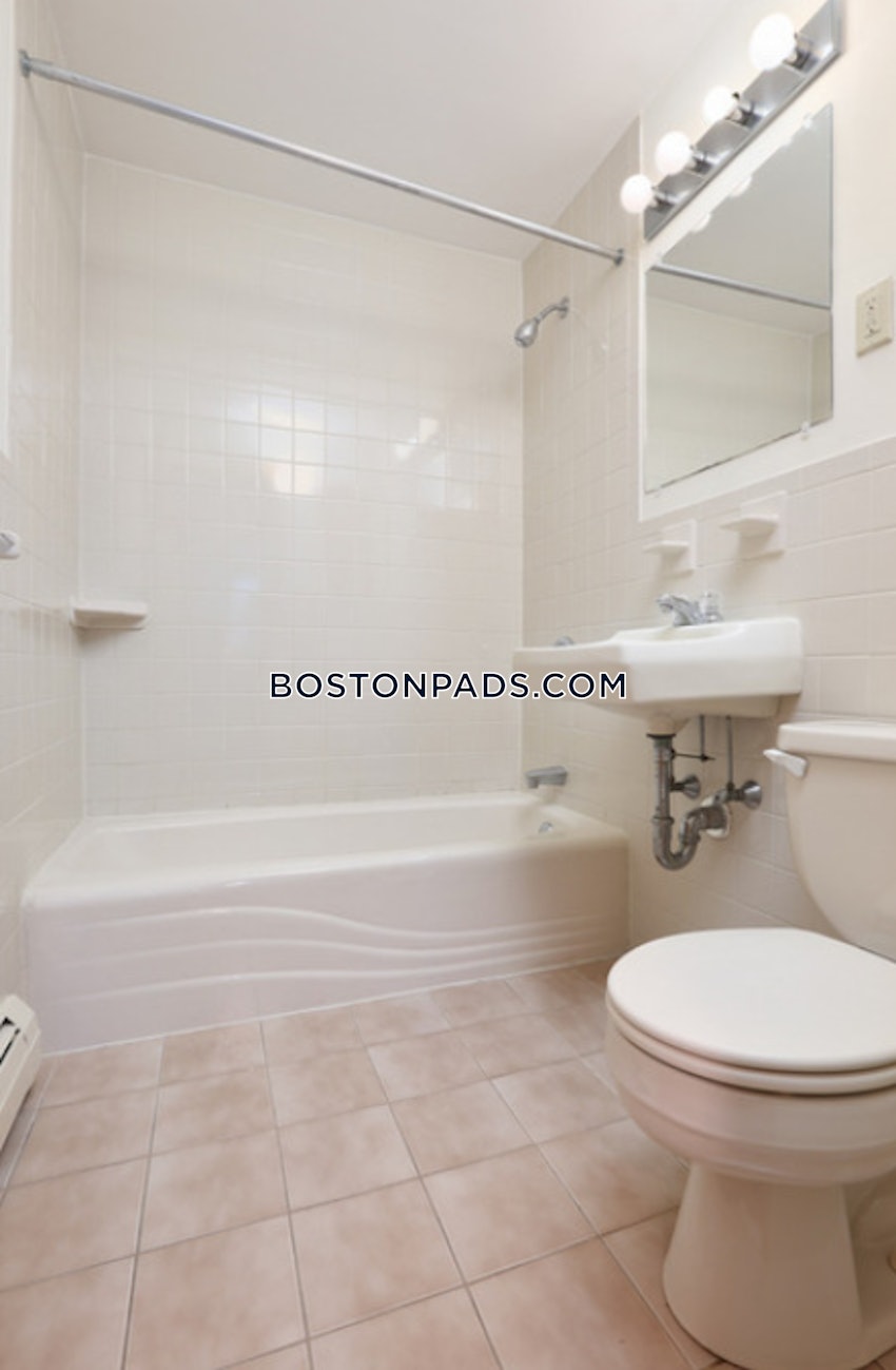 NEWTON - AUBURNDALE - 1 Bed, 1 Bath - Image 6