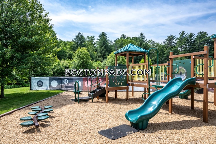 Woodview Way., Franklin