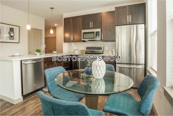 Woodview Way. Franklin