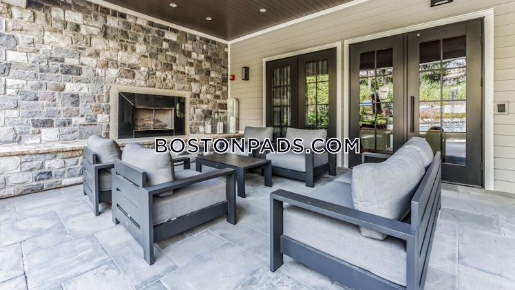 Fisher St., Foxborough