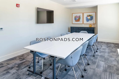 West St. Walpole photo 8