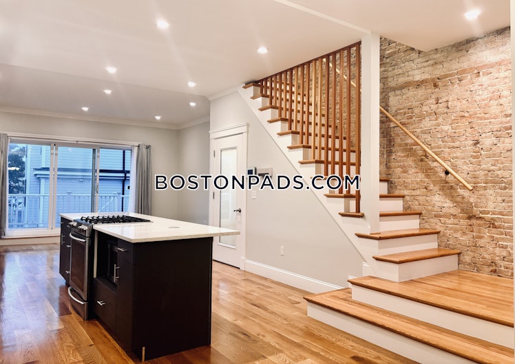 East 4th St., Boston